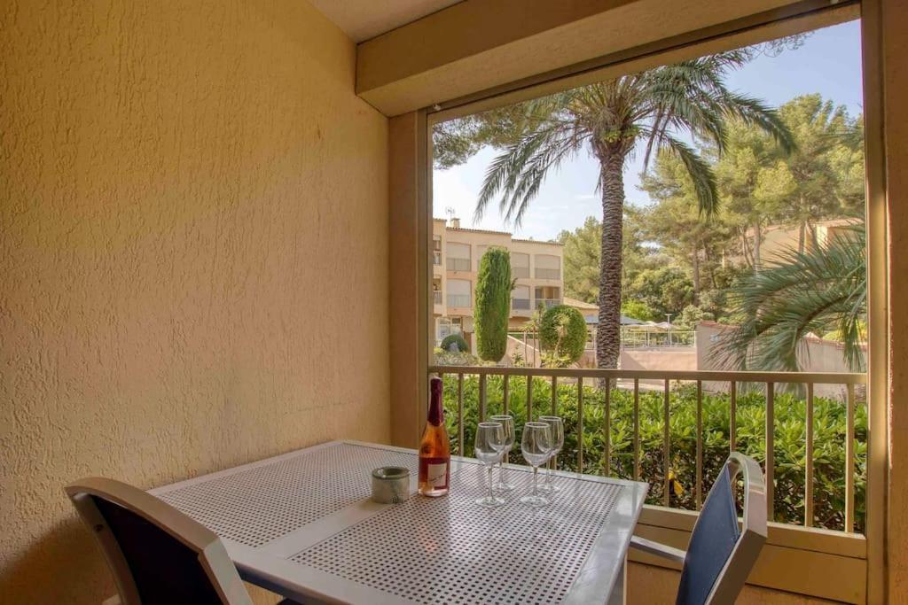Appartement Piscine Tennis Acces Prive Plage Joia Sanary-sur-Mer Exterior foto